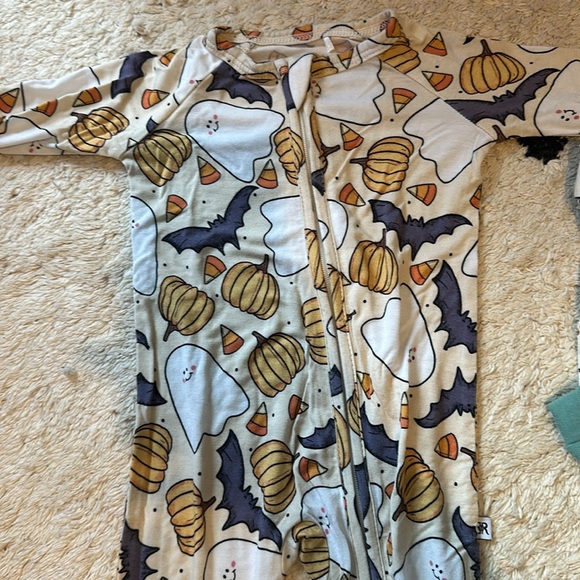 All three in a Halloween bundle! - Picture 2 of 4